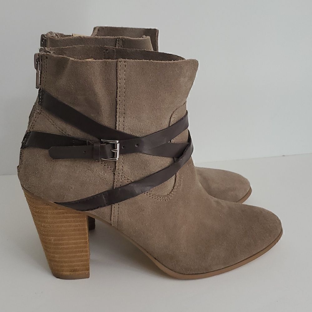 Carlos by Carlos Santana Miles Heel Ankle Boots Doe Size 8.5